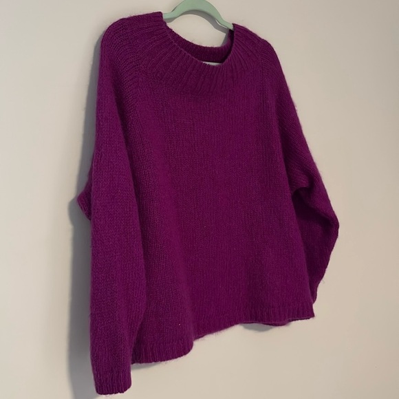 Vintage Design Assets Mohair and Wool Purple Sweater size large - Picture 4 of 8